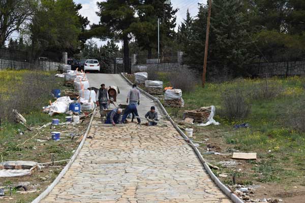Παραδίδεται σε χρήση έως το τέλος Μαΐου το Θέατρο του Βουνού