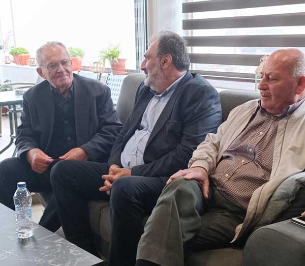 «Ο ΣΥΡΙΖΑ-ΠΣ δεσμεύεται για την επαναχορήγηση της 13ης σύνταξης» – Ο Κώστας Πασσαλίδης στον ΕΦΚΑ Πτολεμαΐδας – Επίσκεψη και Αλωνάκια-Σκήτη-Ξηρολίμνη