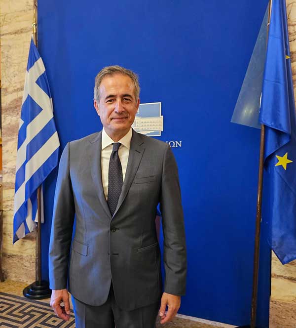 Ο Στάθης Κωνσταντινίδης στην ορκωμοσία της Βουλής: «Με την ίδια πίστη που δώσαμε τον τελευταίο νικηφόρο αγώνα, θα δώσουμε και τον καινούργιο!»
