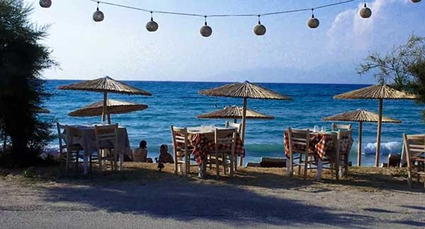 Τη Δευτέρα ξεκινούν οι αιτήσεις για 300.000 επιταγές κοινωνικού τουρισμού της ΔΥΠΑ