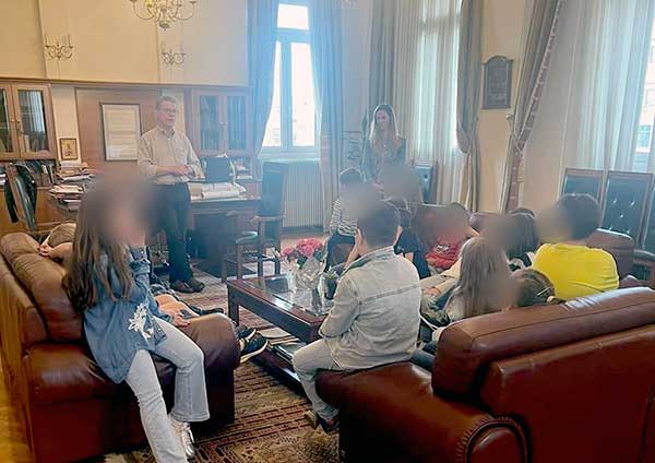 Με μαθητές/τριες του 6ου Δημοτικού Σχολείου Κοζάνης συναντήθηκε ο δήμαρχος Κοζάνης Λάζαρος Μαλούτας