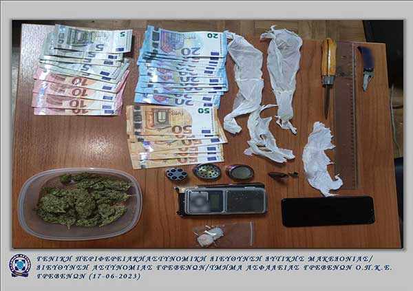 Συνελήφθη από αστυνομικούς του Τμήματος Ασφάλειας Γρεβενών 21χρονος ο οποίος διακινούσε ναρκωτικές ουσίες στην πόλη των Γρεβενών