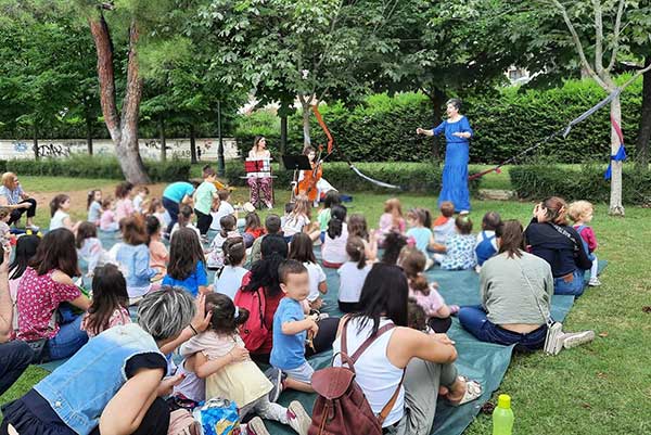 Είκοσι χρόνια Παραμυθένιες Κυριακές-Εικόνες από την πρώτη Παραμυθένια Κυριακή της φετινής χρονιάς