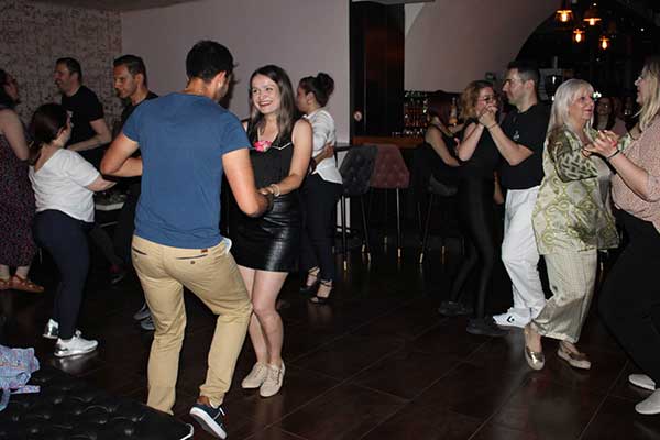 Latin -Tango πάρτυ στην καφετέρια Da Capo στην Κοζάνη