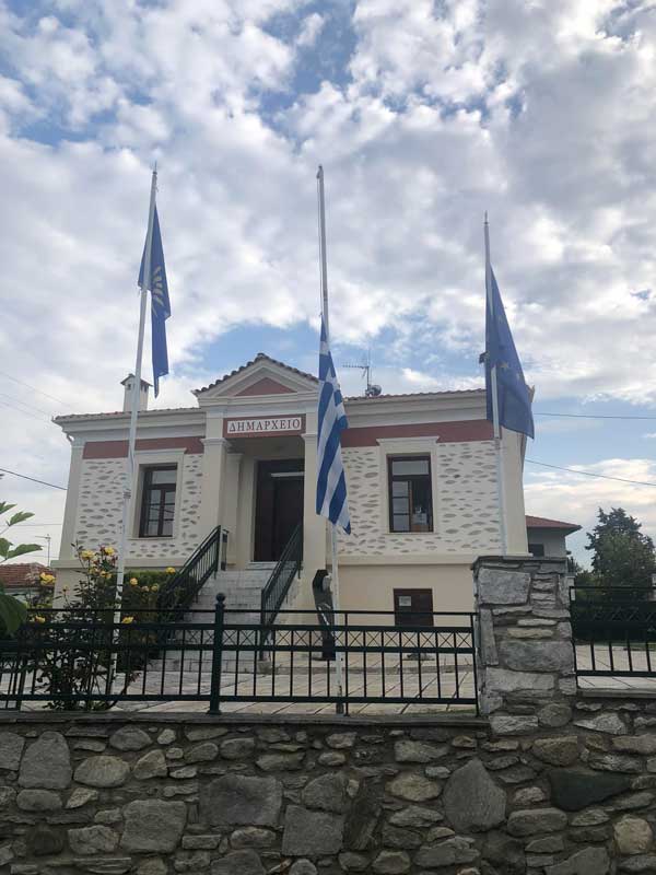 Παρατείνεται η θητεία των τεσσάρων αντιδημάρχων του Δήμου Βελβεντού