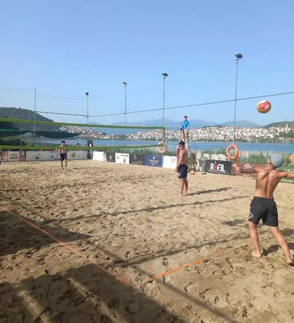 Ξεκίνησε το Πανελλήνιο Τουρνουά Beach Volley στην Καστοριά