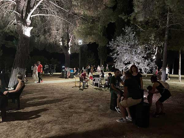 After run party πραγματοποιήθηκε στο ξωκλήσι Αγίων Κωνσταντίνου και Ελένης Κρόκου