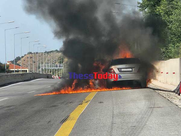 Τυλίχθηκε στις φλόγες ΙΧ στην ΕΟ Βέροιας – Κοζάνης (ΦΩΤΟ)