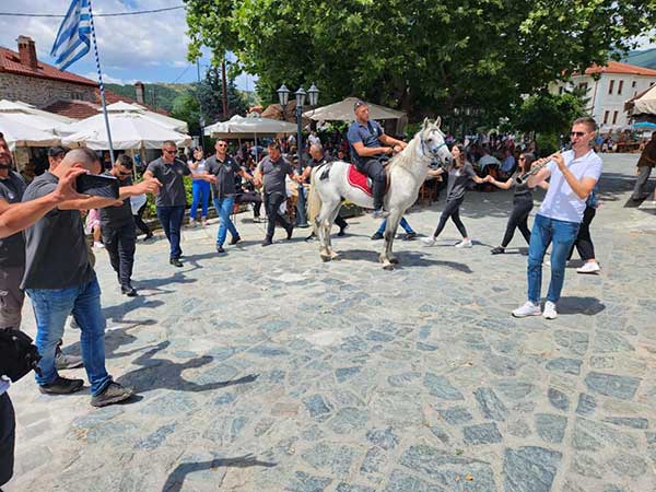 Πανηγυρίζει ο Ιερός Ναός του Αγίου Παντελεήμονα στη Βλάστη