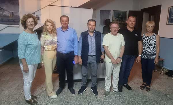 Ολοκληρώθηκε η εκδήλωση με θέμα “Οι παραδοσιακές φορεσιές της Εράτυρας” στο δημοτικό σχολείο Εράτυρας