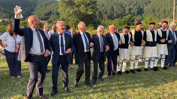 Αναβίωσε, ανήμερα Δεκαπενταύγουστου, το έθιμο του τρανού χορού στη Βλάστη Eoρδαίας