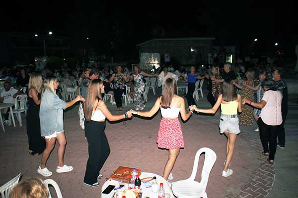 Πραγματοποιήθηκε με επιτυχία η λαϊκή βραδιά στο Τρανόβαλτο