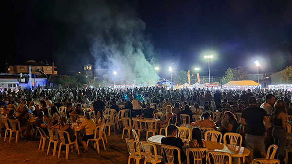 Ποντιακή βραδιά με τον Παναγιώτη Χωλόπουλο στα Πλατάνια
