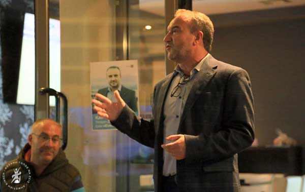 Καθημερινές είναι οι επισκέψεις του υποψήφιου Δημάρχου Κοζάνης Χάρη Κουζιάκη και μελών της Δημοτικής Κίνησης «Κοζάνη – Τόπος Να Ζεις» στις τοπικές Κοινότητες του Δήμου Κοζάνης