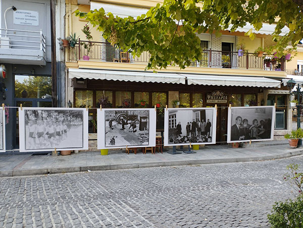 Παρουσιάστηκε χθες στην κεντρική πλατεία Αιανής η έκθεση φωτογραφίας του Ζήση Γκαλγκουράνα