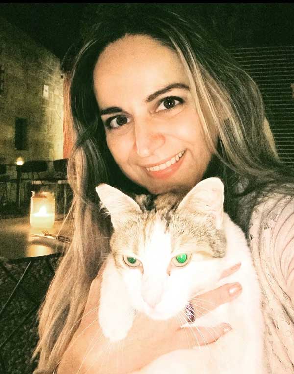 Κατερίνα Δαδαμόγια: “Με αφορμή την Παγκόσμια Ημέρα των Ζώων”