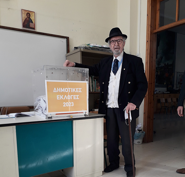Σε 50 εκλογικές διαδικασίες συμμετείχε αδιάλειπτα o λαογράφος, αρθρογράφος και συγγραφέας Γιάννης Κορκάς