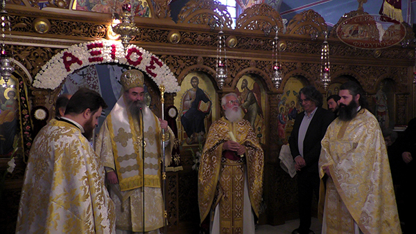 Η πρώτη αρχιερατική θεία λειτουργία του επισκόπου Αμφιπόλεως κ. Χριστόφορου στην γενέτειρα του τα Σέρβια (βίντεο – φωτογραφίες)