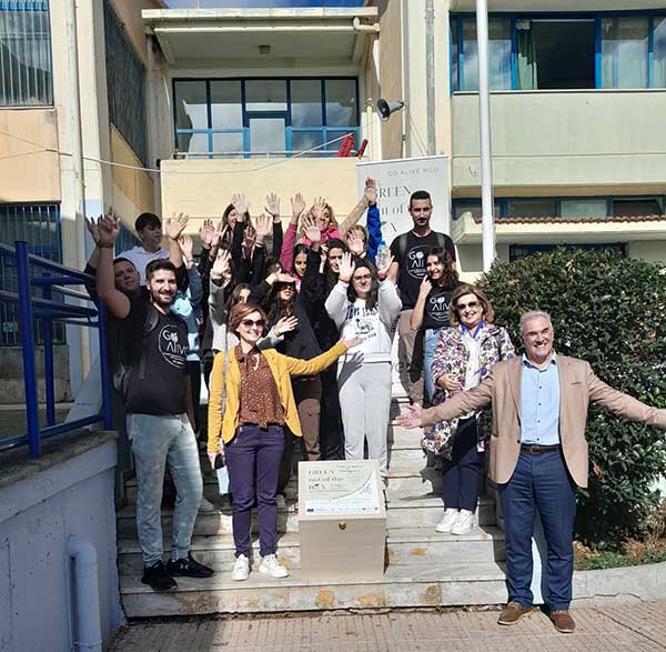 Το “πράσινο κουτί” ταξίδεψε από το 6ο Γυμνάσιο στο 3ο Γυμνάσιο Κοζάνης μεταφέροντας τη νέα “βιώσιμη πρόκληση”