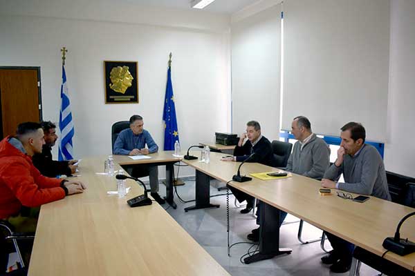 Υπογραφή σύμβασης από τον Περιφερειάρχη Γ. Κασαπίδη για το έργο «Εργασίες ανακατασκευής καταστρώματος Υψηλής Γέφυρας Σερβίων»
