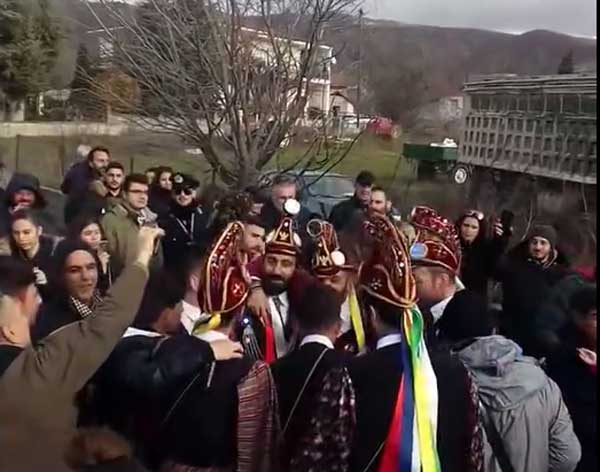 25-26/12 Μωμόγεροι στον Άγιο Δημήτριο – 01/01/24 στο Ρυάκιο