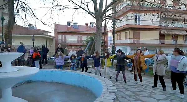 Νεάπολη Βοΐου: Εκδήλωση Συλλόγων με παραδοσιακά εδέσματα – Χοροί και τραγούδια