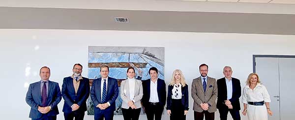 Την Πρέσβη στα Σκόπια και τον Γενικό Πρόξενο της Ελλάδας στο Μοναστήρι υποδέχτηκαν οι Πρυτανικές Αρχές του Πανεπιστημίου Δυτικής Μακεδονίας