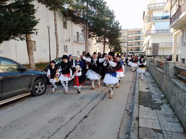 Αναβιώνοντας το έθιμο “Σούρβα” στην Πτολεμαΐδα