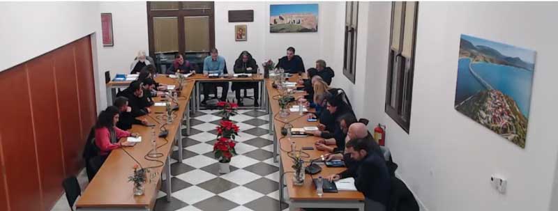 Ο δήμαρχος Σερβίων Χρήστος Ελευθερίου και αντιδήμαρχος Οικονομικών