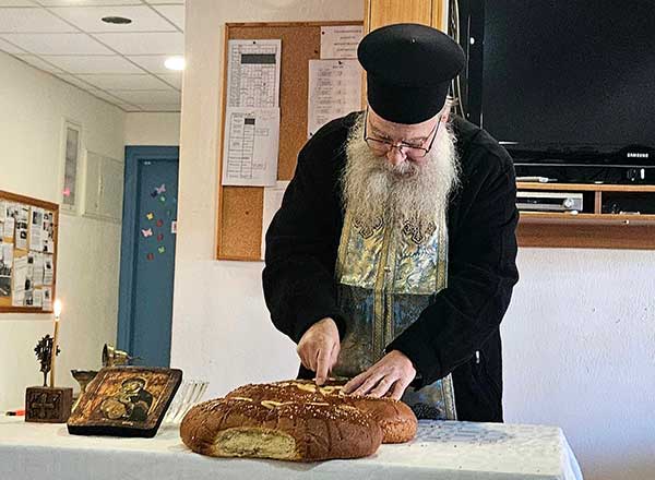 Το Ε.Ε.Ε.ΕΚ Κοζάνης γιόρτασε τους Τρείς Ιεράρχες και έκοψε την πρωτοχρονιάτικη πίτα