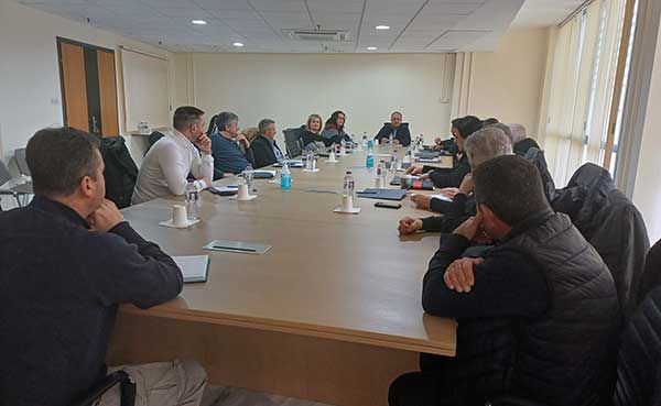 Συνάντηση του Αντιπεριφερειάρχη Επιχειρηματικότητας και Μεταφορών Νίκου Λυσσαρίδη με τους αρμόδιους Αντιδημάρχους για τις λαϊκές αγορές