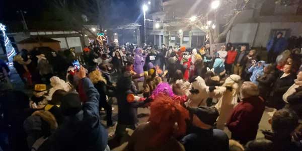 Σιάτιστα: Ξεκίνησε χθες Παρασκευή το γλέντι στα Μπουμπουσιάρια (Βίντεο)