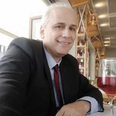 Βασίλης Παπαποστόλου: ” Τα επαναλαμβανόμενα “προγράμματα κατάρτισης” (και) μέσω smartphone με ανοιχτή ακρόαση των 1000€ +…,  μπορούν να βοηθήσουν μια περιοχή να αντιμετωπίσει το μέγα θέμα της ανεργίας;”
