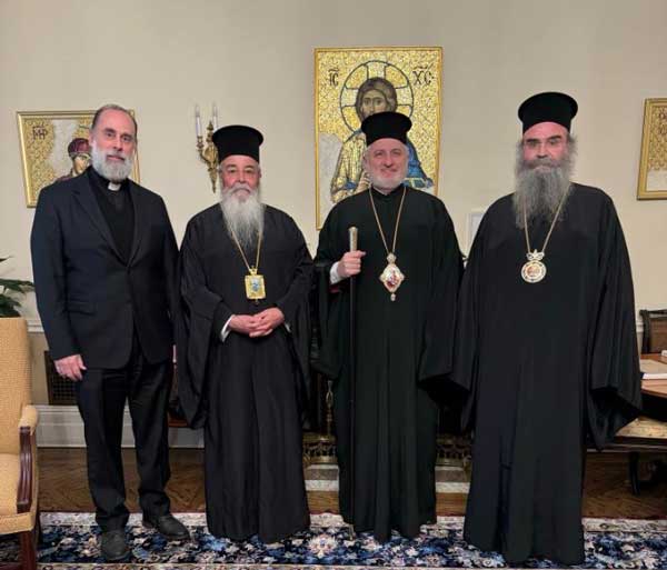 Ο Μητροπολίτης Κοζάνης Παύλος και ο Επίσκοπος Αμφιπόλεως στον Αρχιεπίσκοπο Αμερικής Ελπιδοφόρο
