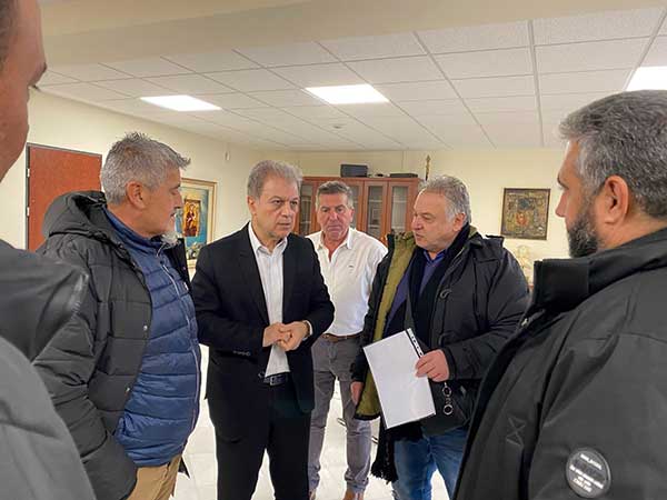 Επίδοση ψηφίσματος Αγροτοκτηνοτρόφων στον Περιφερειάρχη Δυτικής Μακεδονίας