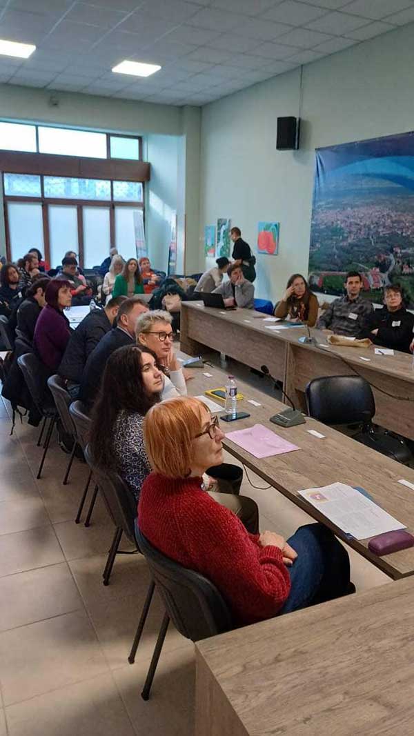 Πολυεθνικό σεμινάριο εκπαίδευσης τουριστικών επιχειρήσεων στο Βελβεντό