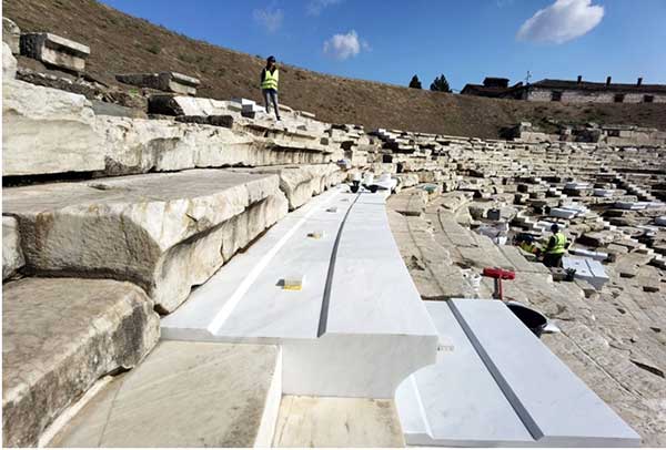 Β.Ε.ΜΑ.Τ Μάρμαρα Κοζάνης στην αποκατάσταση του Αρχαίου Θεάτρου Λάρισας
