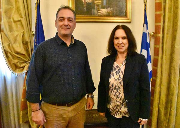 Καλλιόπη Βέττα: Συναντήσεις με τους Δημάρχους Κοζάνης και Σερβίων