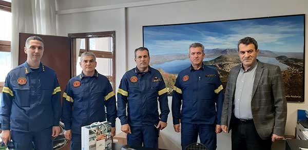 Επίσκεψη του Γενικού Επιθεωρητή Πυροσβεστικών Υπηρεσιών Β. Ελλάδος & του Συντονιστή Επιχειρήσεων Π.Υ. Ηπείρου, Δυτ. Μακεδονίας στον Αντιπεριφερειάρχη Καστοριάς