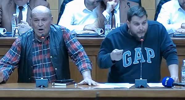 Αγρότες της Καστοριάς προς τον περιφερειάρχη: Αφού δεν μας δίνετε το δικαίωμα τα να μπούμε εμείς στα φωτοβολταϊκά, το 50% των μεγαβάτ να περάσει στην κοινωνία”
