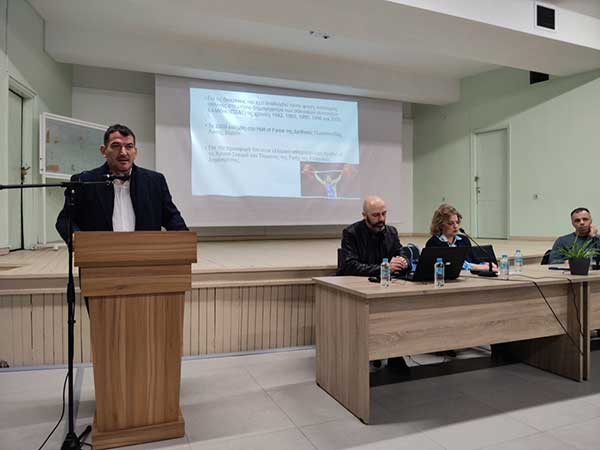 Ο Πύρρος Δήμας στο 4ο Εσπερινό ΕΠΑ.Λ. Κοζάνης με αφορμή την εκδήλωση με θέμα: “Αθλητισμός & Νέοι – Αξίες  Διαχρονικές και Σχέσεις Ζωής”