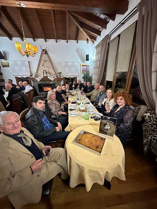 Έκοψε την βασιλόπιτα η Ιππική παρέα Βλάστης