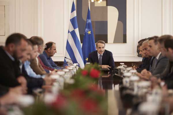 Μητσοτάκης: Φθηνότερο ρεύμα για όλους τους αγρότες για 2+8 χρόνια – Προκαταβολή του ΕΦΚ 40 εκατ. ευρώ στα τέλη Μαρτίου