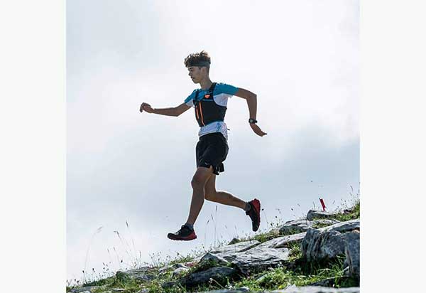 Ο Γιώργος Νατσιόπουλος από την Αιανή πρώτος στον αγώνα ορεινού τρεξίματος Γεντίκι Trail 7 στη Λάρισα