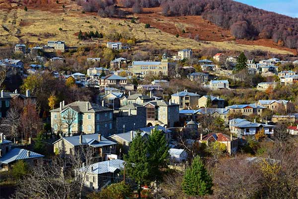 5 χωριά στην Ελλάδα για να νιώσετε την αληθινή εμπειρία του χειμώνα –  Ανάμεσα σε αυτά το Νυμφαίο και η Σαμαρίνα