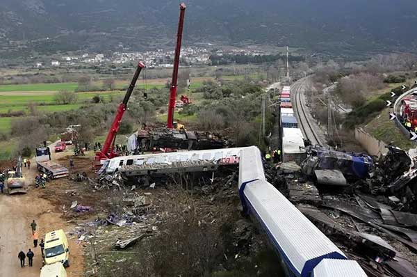 Τέμπη: Αποζημίωση ύψους 1 εκατ. ευρώ ζητούν συγγενείς θύματος από την Hellenic Train