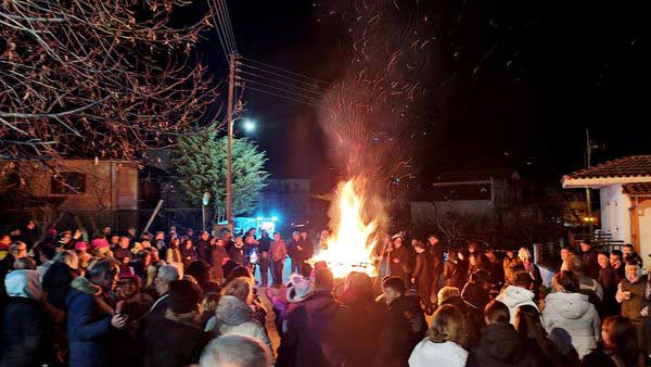 Άναψε στην Αιανή ο Φανός της Ιτιάς!