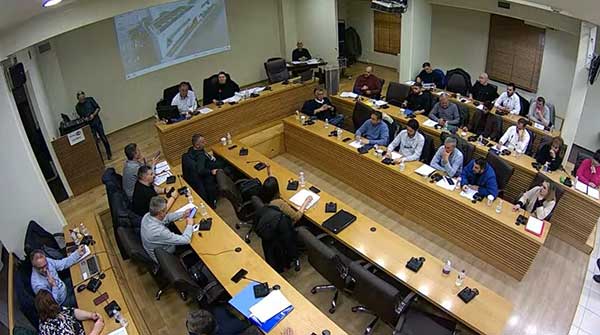 Πρόεδρος Δ.Σ Κοζάνης σε δημότη: Απομακρυνθείτε από την αίθουσα τώρα