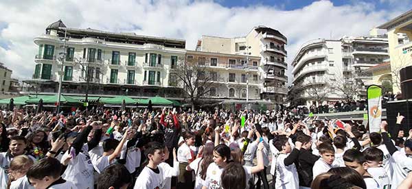 Ο όρκος των Sourd Games από εκατοντάδες μαθητές της Κοζάνης
