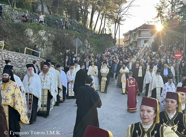 Ἡ Καστοριὰ ὑποδέχθηκε τὴν Τιμία Κάρα τοῦ Ἁγίου Καλλινίκου Ἐπισκόπου Ἐδέσσης